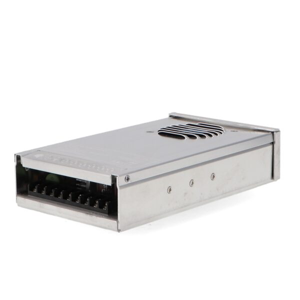 600W